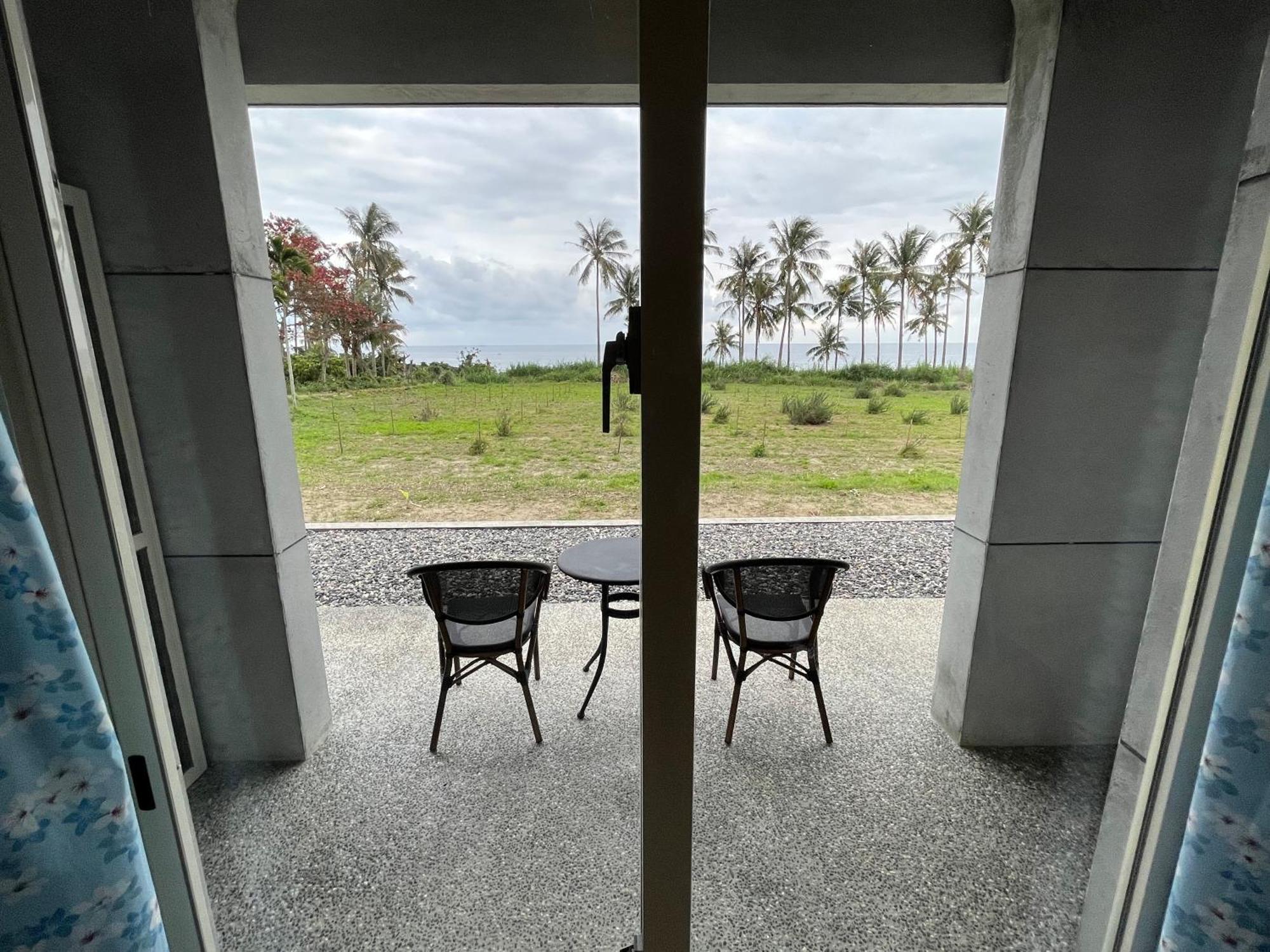 春夏秋冬海景民宿ocean View Motel Чэнгун Экстерьер фото